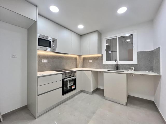 Vivir en el centro nunca fue tan fácil: piso reformado con encanto photo 0