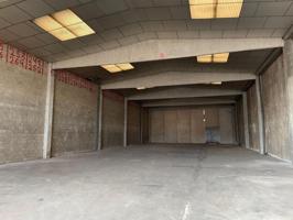 Nave Industrial de alquiler en Canovelles photo 0