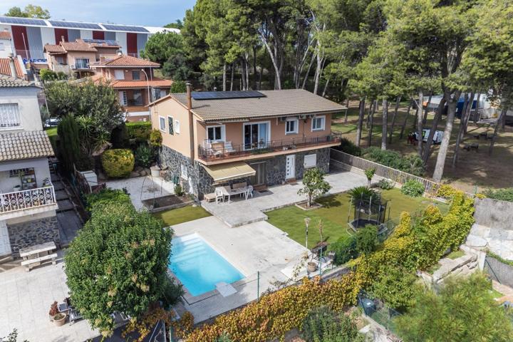 ¡Vive a tu aire en esta espectacular casa a 4 vientos! photo 0