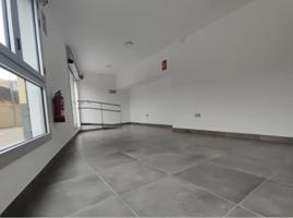 Local comercial totalmente reformado en Montornès del Vallès photo 0