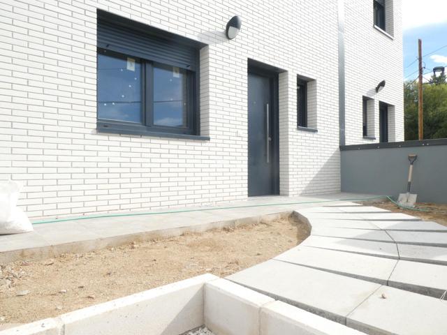 ULTIMA CASAS 430.000  DE OBRA NUEVA EN SANT FOST photo 0