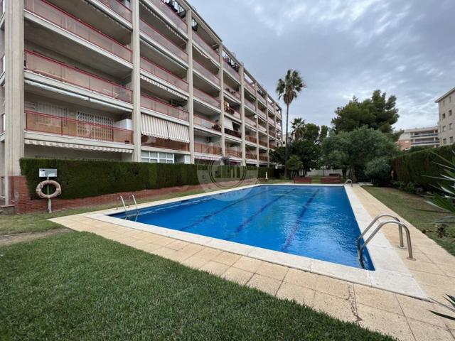 Piso reformado a un paso de la playa!!! photo 0