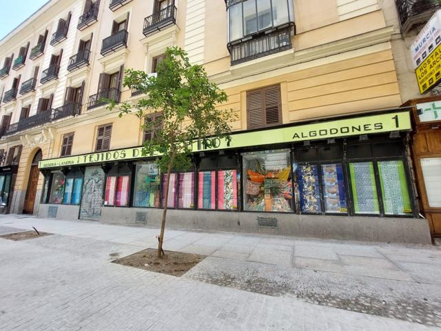 Local En venta en Cortes photo 0