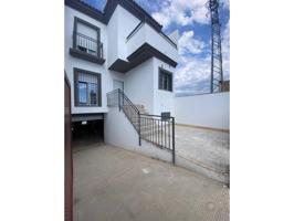 Descubre la casa de tus sueños en Calle Serrallo de Gojar (Granada) photo 0