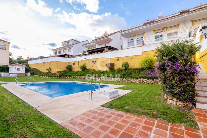 Chalet - Chalet Adosado - Las Lagunas photo 0