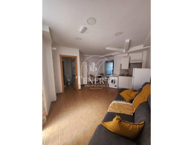¡Estudio con terraza privada en el corazón de Adeje! Ideal para vivir o invertir photo 0