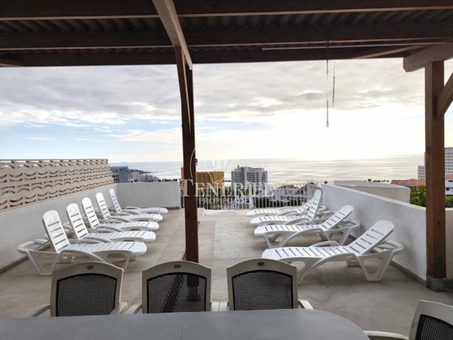 Exclusivo chalet independiente con vistas impresionantes al mar photo 0