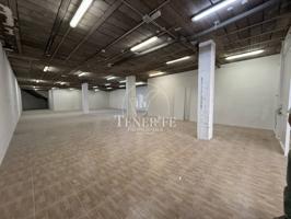 Alquiler de Local Comercial en el Corazón de Los Cristianos – 450 m² Diáfanos photo 0