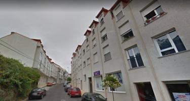 Oportunidad Única: Conjunto de 3 Garajes en San Cibrao das Viñas photo 0