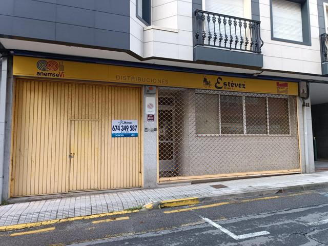 Local en venta en Vilagarcia. photo 0