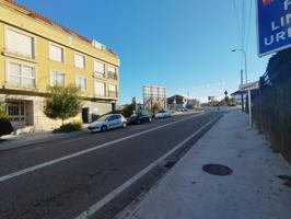 Venta de Local en Avenida XOSE MARIA CASTROVIEJO Cangas (Pontevedra) photo 0
