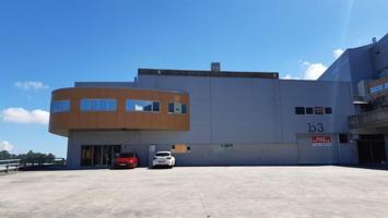 Nave Industrial En venta en Valadares, Vigo photo 0