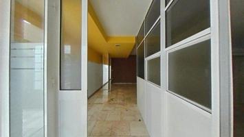Local comercial en venta en paseo Corredera, Tui, Pontevedra photo 0