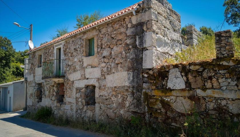 Casa en Venta en Muiños, Galicia - Oportunidad de Inversión photo 0