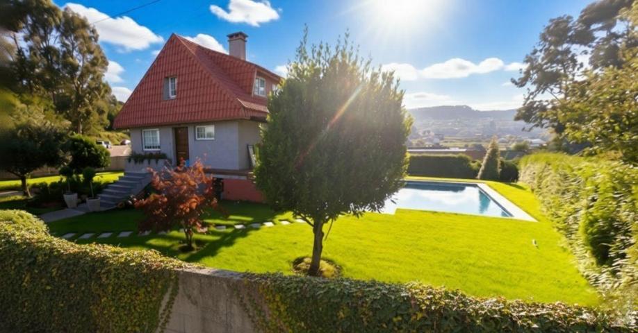 Chalet con jardín y piscina en Bembrive photo 0