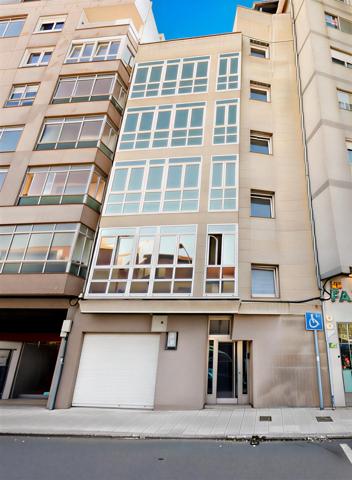 Edificio en Venta en Teis, Vigo photo 0
