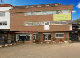 ¡Gran nave industrial en Redondela con contrato de alquiler! photo 0