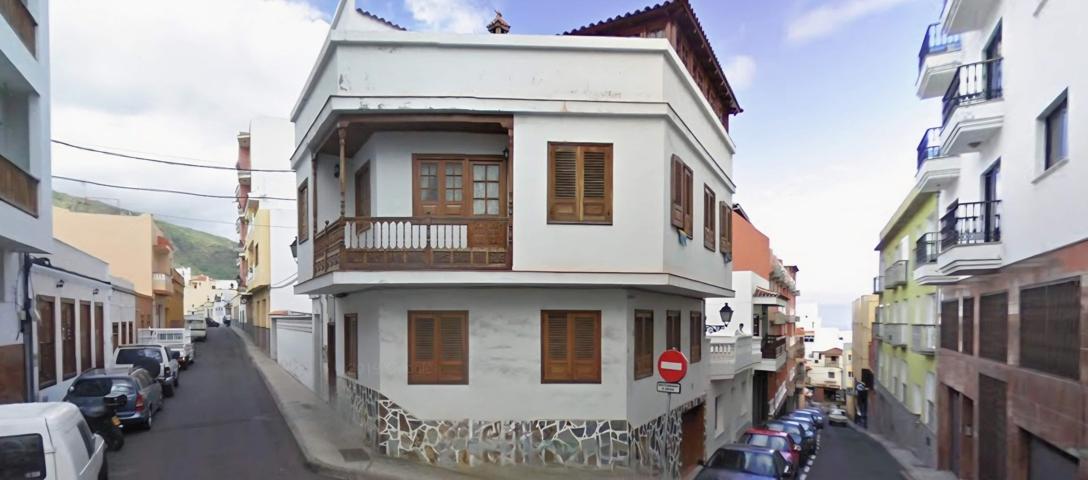 En Venta, casa en esquina a reformar en Icod de los VInos. photo 0