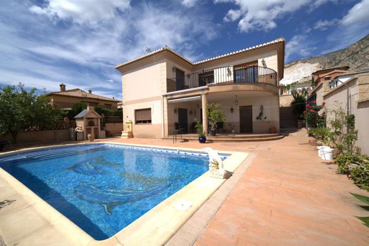 Casa En venta en Dúrcal photo 0