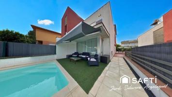 ¡CHALET FAMILIAR CON LUZ NATURAL, EFICIENCIA ENERGÉTICA Y PISCINA EN BANYOLES! photo 0