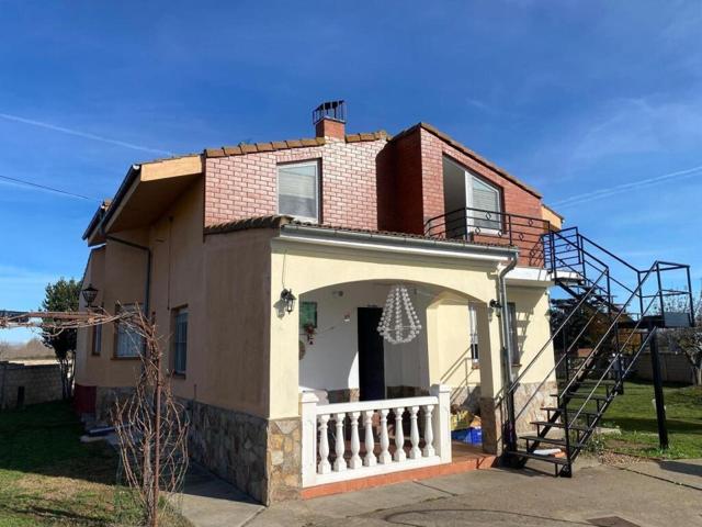 vivienda con piscina y bodega, Ideal para familias photo 0