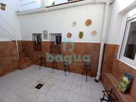 Casa En alquiler en Almendralejo photo 0