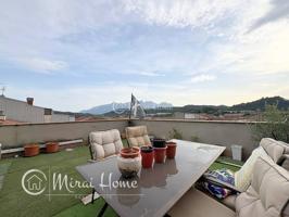 Ático Dúplex con Ascensor y Terraza en Sant Vicenç de Castellet photo 0