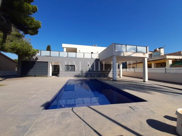 Villa En venta en Orihuela photo 0