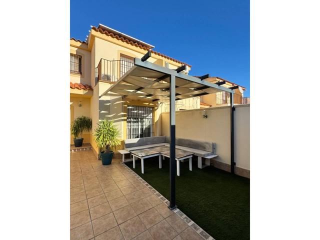 Preciosa unifamiliar en venta en Jerez de la Frontera photo 0