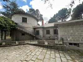 CHALET RADICIONAL DE PIEDRA SEMI REFORMADO CON OPCION DE AMPLIAR CON 3.100M² DE PARCELA photo 0