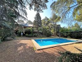 CHALET CON MUCHAS POSIBILIDADES A REFORMAR EN LAS MARIAS photo 0