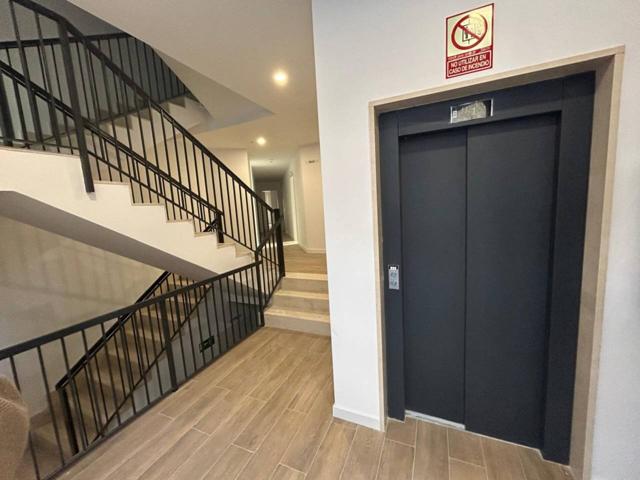 PISO DÚPLEX DE 3 DORMITORIOS CON 1 PLAZA DE GARAJE photo 0