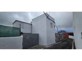 Parcela de 840 m² con casa terminada y mucho por crear photo 0