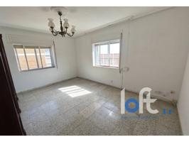 Piso de 3 dormitorios para reformar en San José Obrero photo 0
