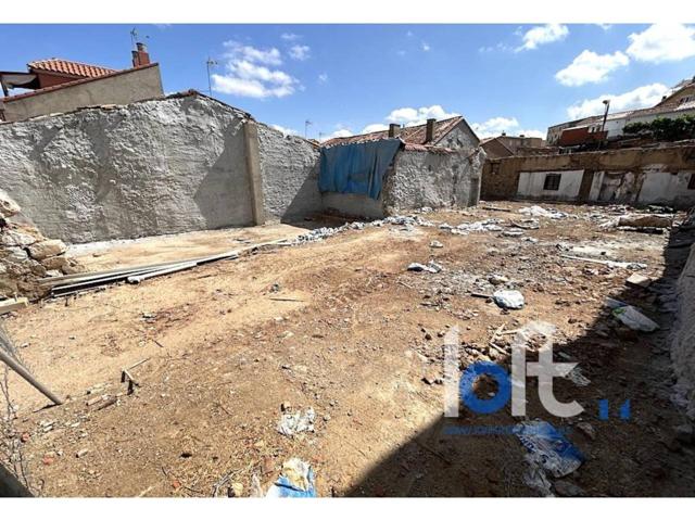 Solar de 390 m2 en la zona de San Frontis photo 0