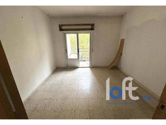 Piso para reformar en la zona de Pantoja photo 0