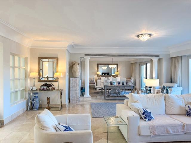  Ático En venta en Urbanización Valgrande, Sotogrande photo 0