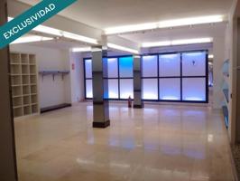Amplio Local comercial en zona exclusiva de Barcelona photo 0