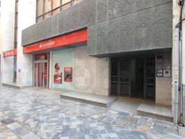 GLOBAL MÖLLER vende Oficina Comercial en Vial Principal, Calle Mayor N.º 33, en pleno Centro Histórico de la Ciudad, ter photo 0