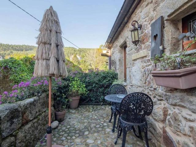 Casa rustica en venta en Corcubión photo 0