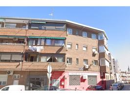 Piso en venta en Calle de la Sierra de Gredos, Casco Histórico de Villa de Vallecas photo 0