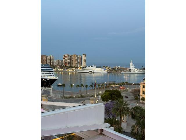 Piso En venta en Málaga photo 0