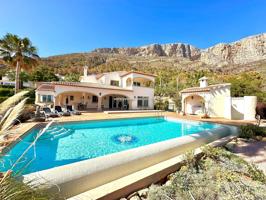 Villa En venta en Montgo, Jávea-Xàbia photo 0