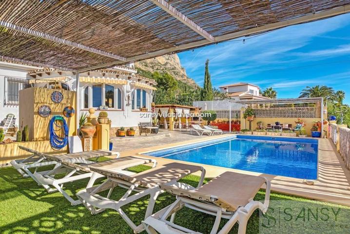 Villa En venta en Montgo, Jávea-Xàbia photo 0