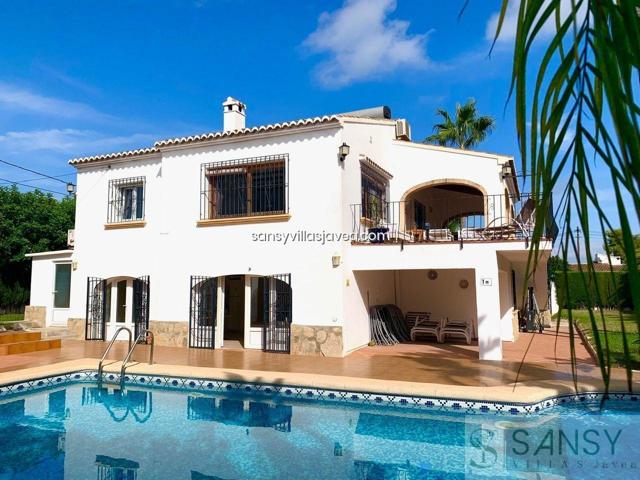 Villa En venta en Cap Mart&iacute;, Jávea-Xàbia photo 0