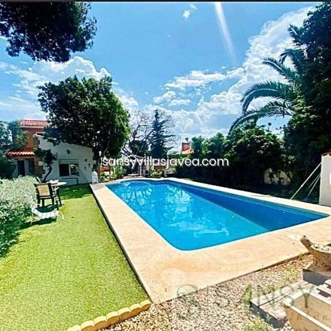 Villa En venta en La Nucía, La Nucía photo 0