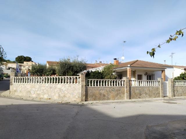 Casa En venta en Albinyana photo 0