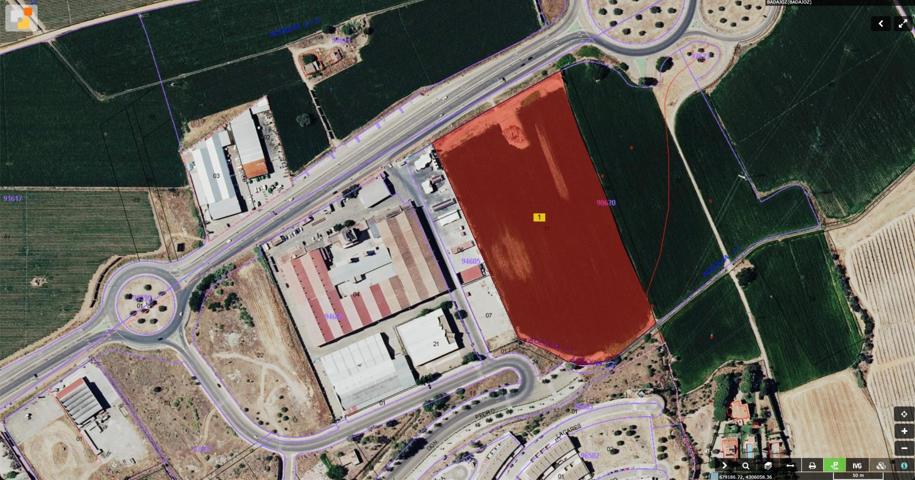 Solar de 3,5 ha en Badajoz photo 0