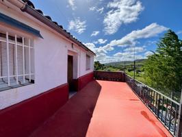 Parcela con vivienda y terreno junto al río en Alcorneo (Valencia de Alcántara) photo 0