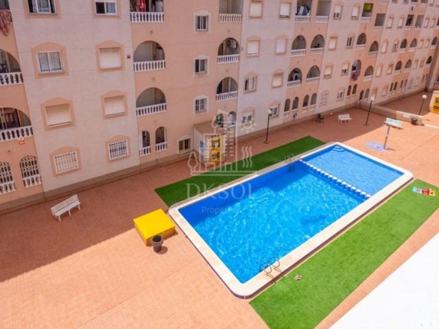 Piso En venta en Torrevieja photo 0